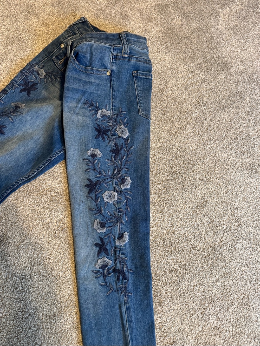 Seven7 Blue Skinny Jeans with Navy Floral Embroidery - Picture 3 of 5